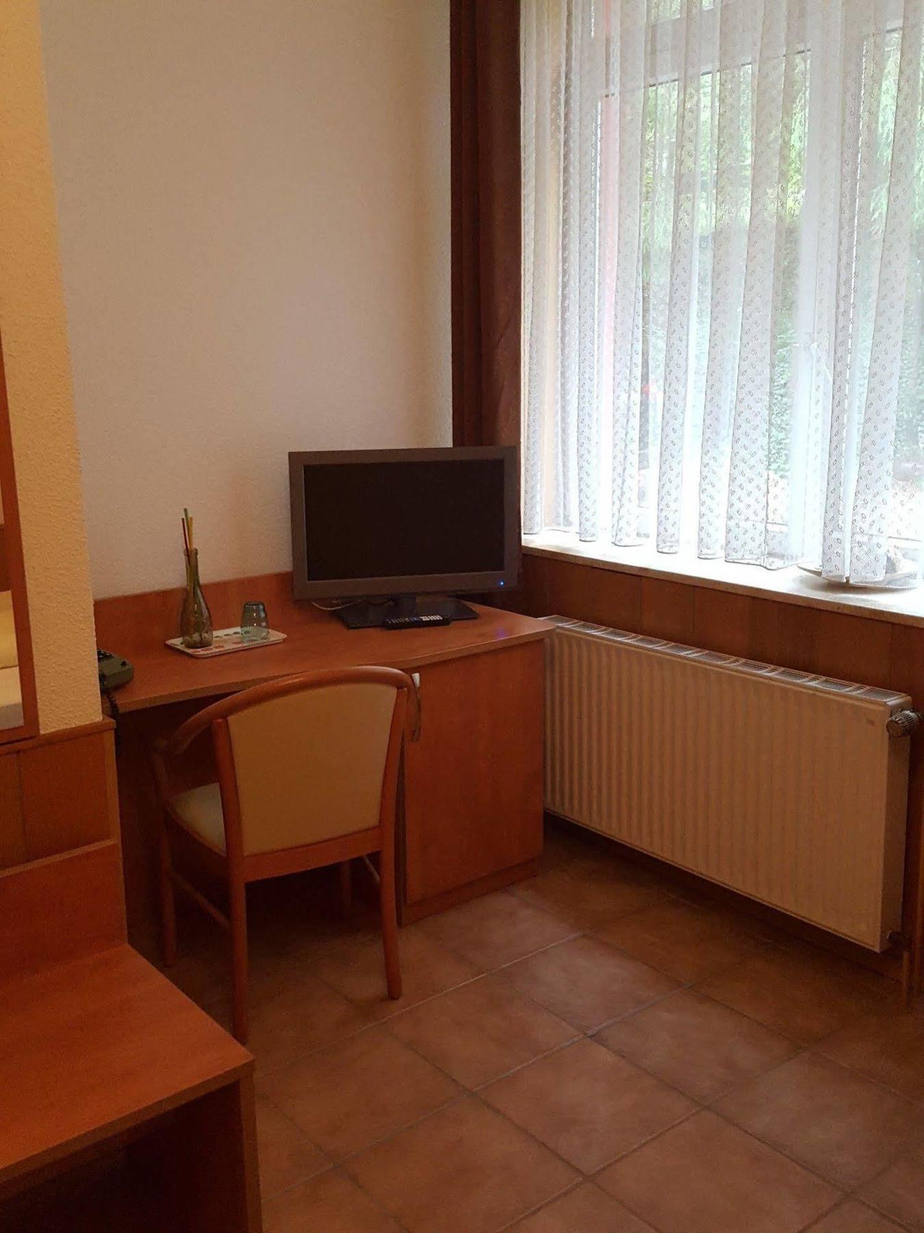 Waldhotel Zur Holzmuhle Eldagsen Esterno foto