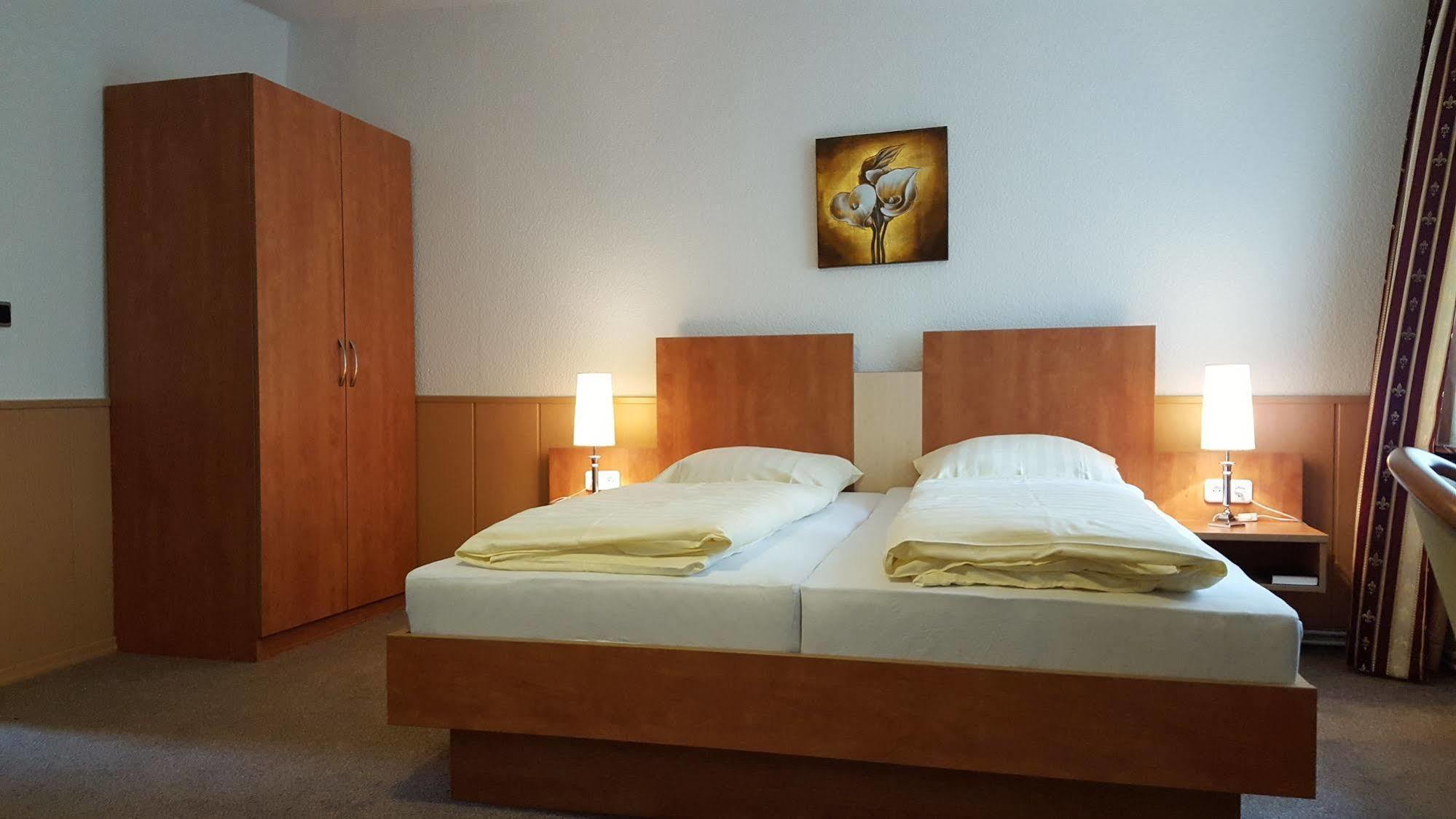 Waldhotel Zur Holzmuhle Eldagsen Esterno foto