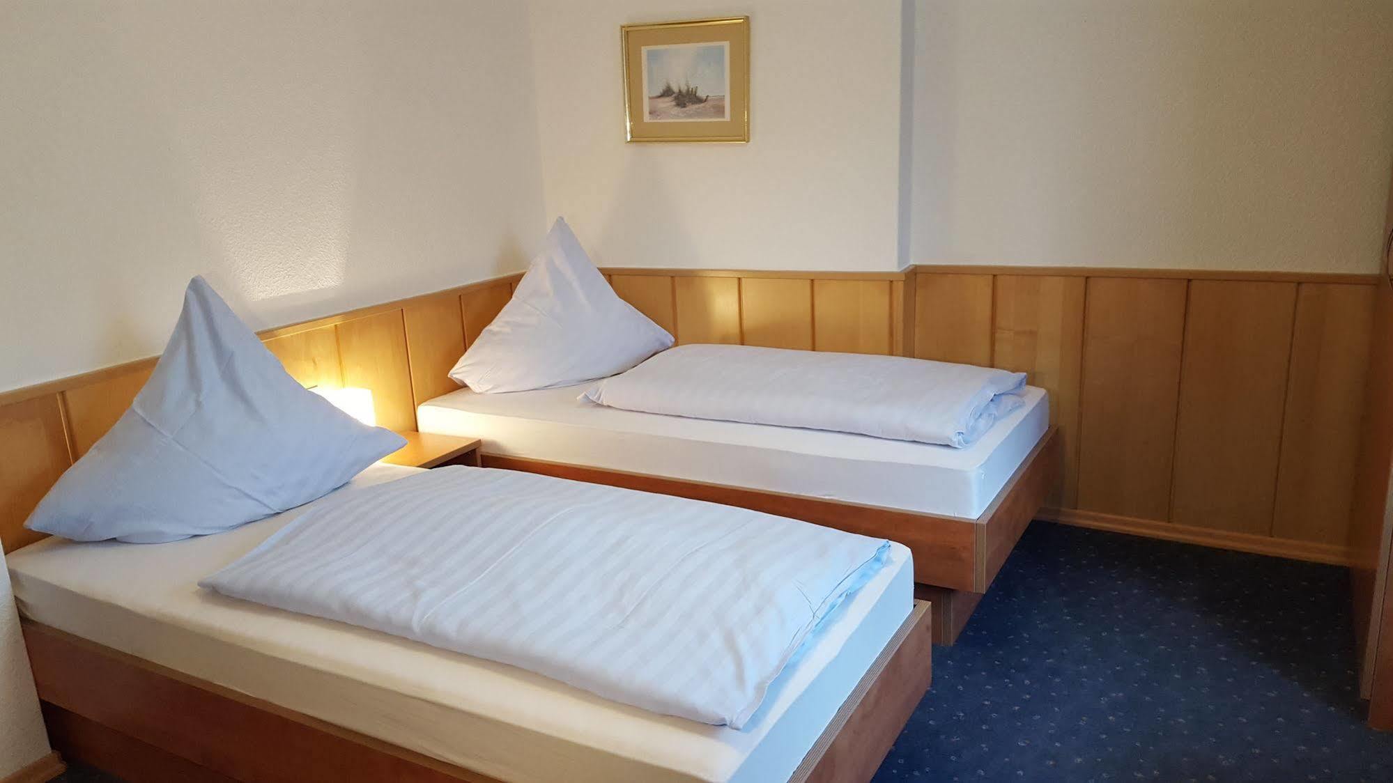 Waldhotel Zur Holzmuhle Eldagsen Esterno foto